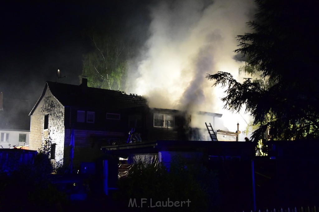 Grossfeuer Einfamilienhaus Siegburg Muehlengrabenstr P0081.JPG - Miklos Laubert